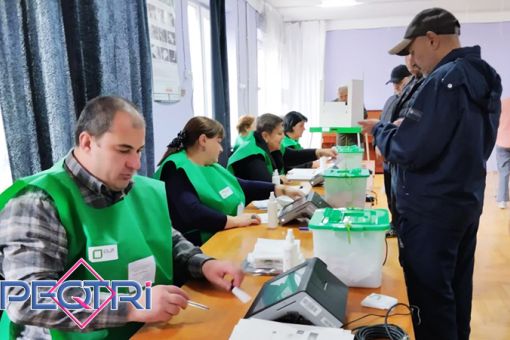 ჟურნალისტების და ოპერატორების სამუშაო გარემო გამოირჩეოდა აგრესიით,  ზეწოლით, მუქარითა და პროფესიულ საქმიანობაში ხელშეშლის ფაქტებით - მედიაომბუდსმენი